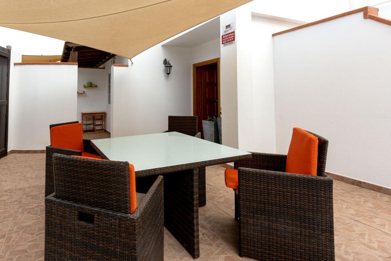 Villa Marina II Beachfront Corralejo By Holidays Home Exterior foto
